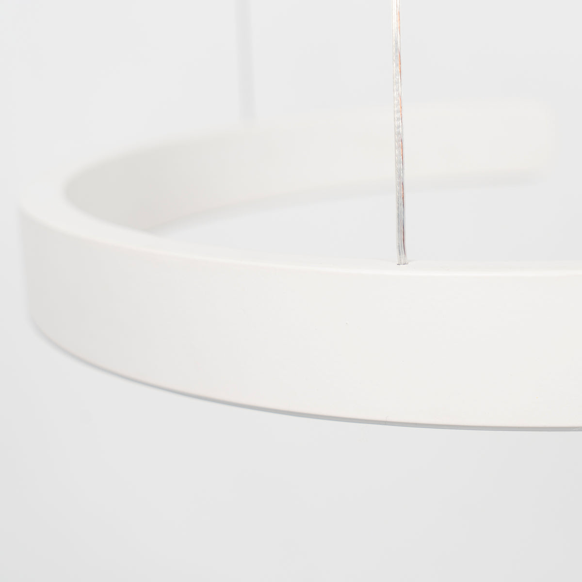 Sospensione a LED ad anello aperto
