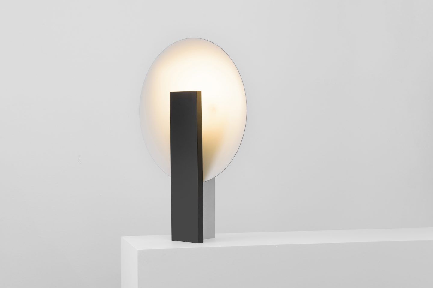 Lámpara de mesa Orbe