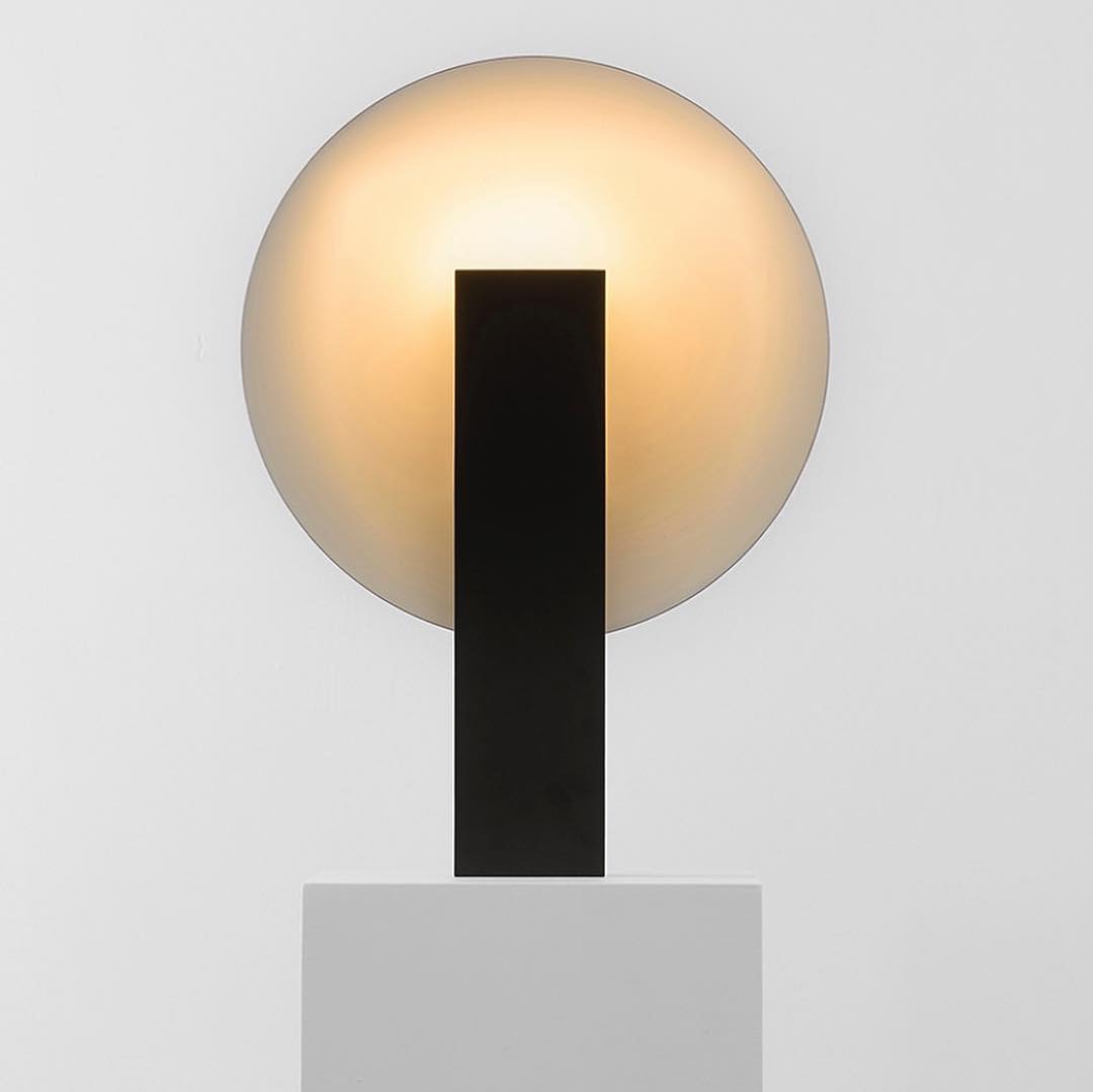 Lámpara de mesa Orbe