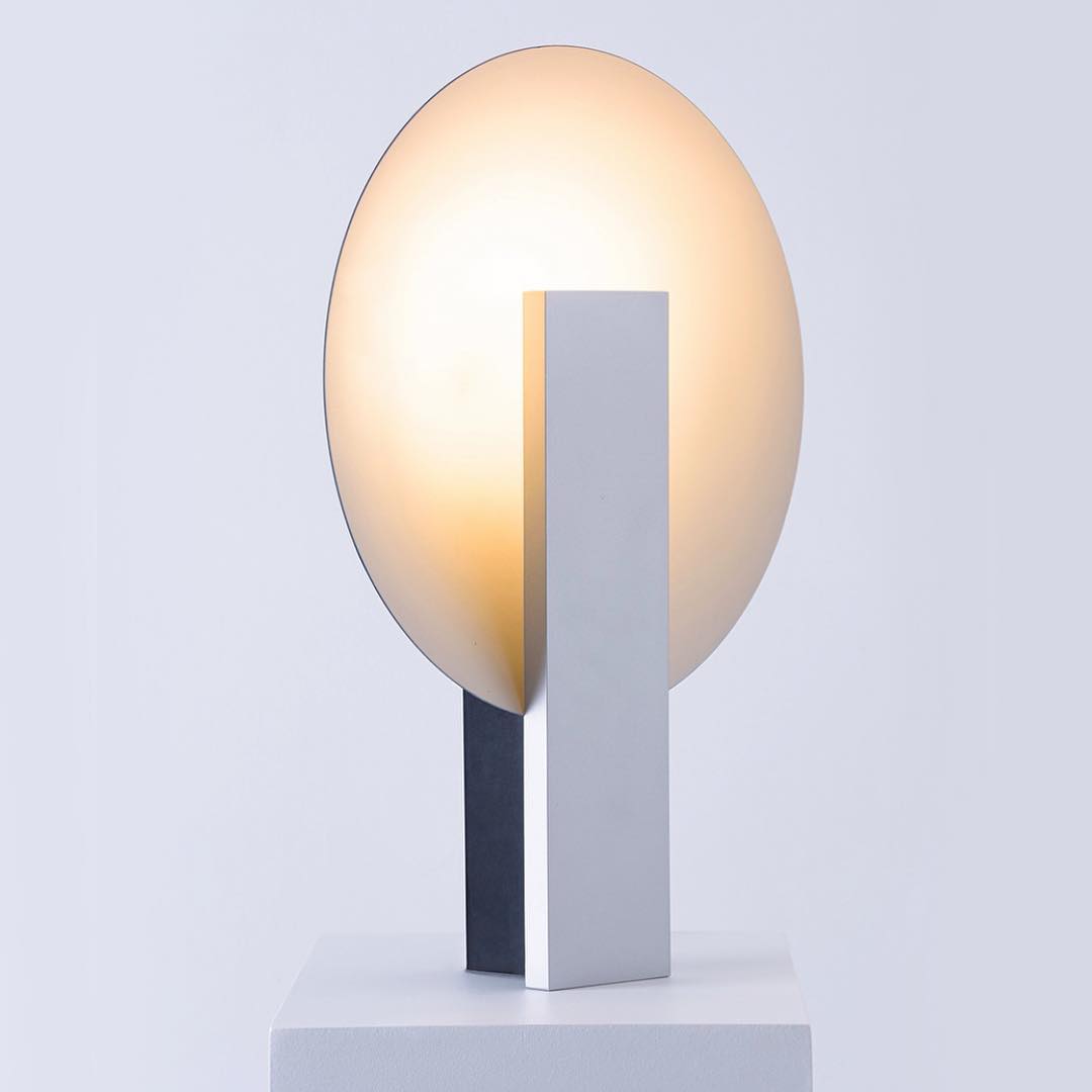 Lámpara de mesa Orbe