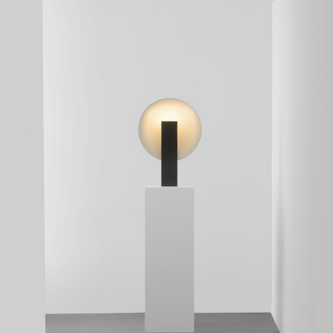 Lámpara de mesa Orbe