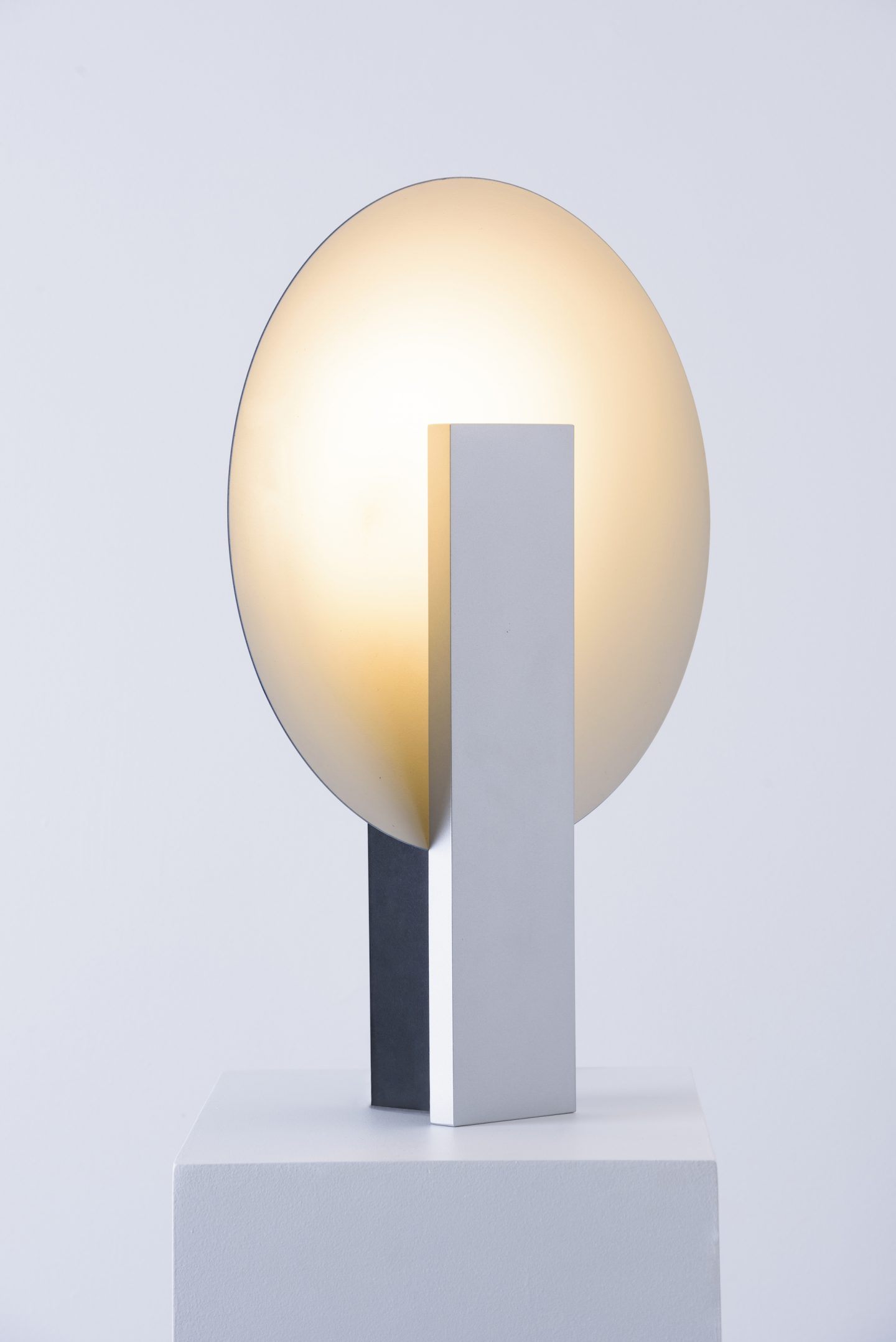 Lámpara de mesa Orbe