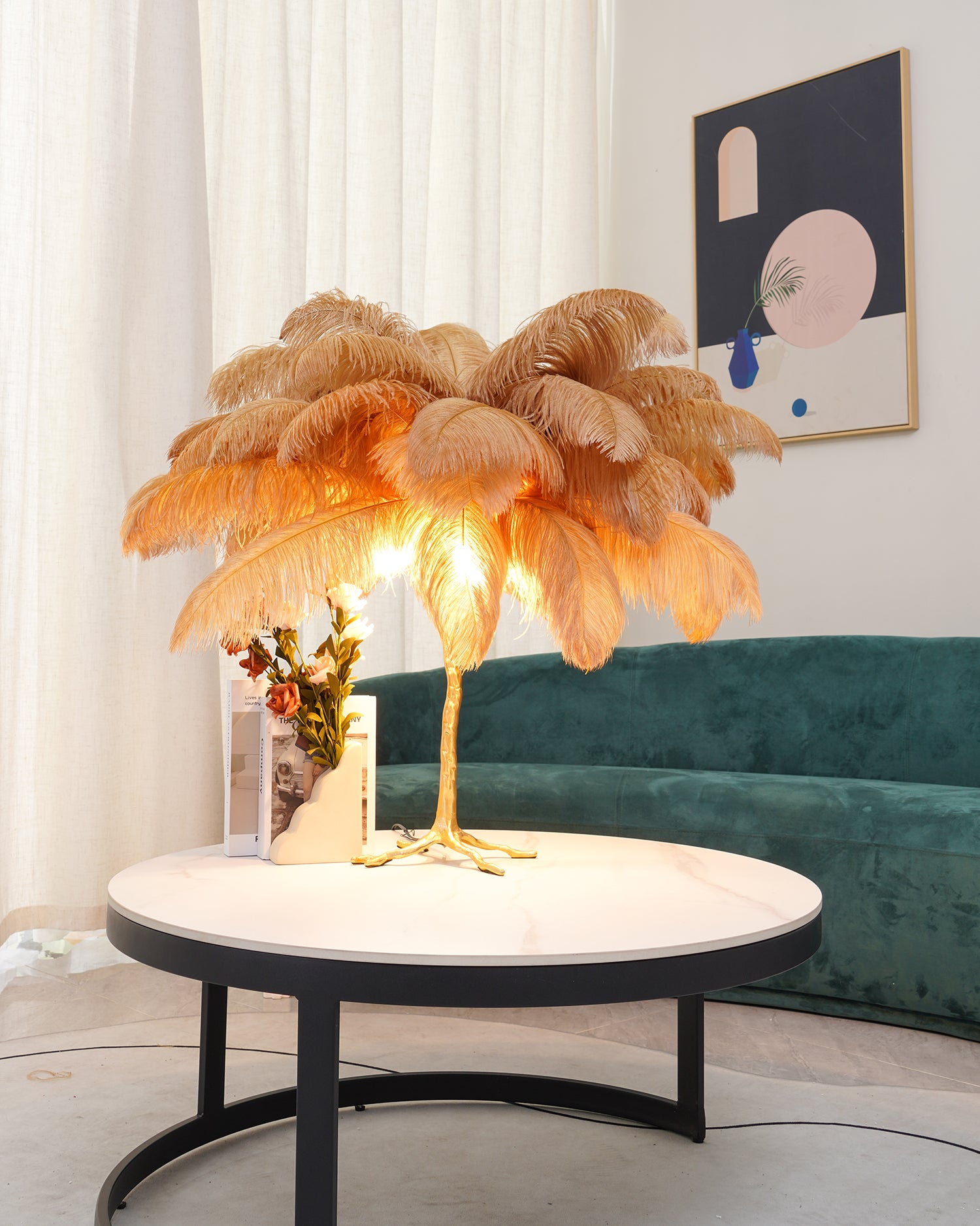 Lámpara de mesa de plumas de avestruz