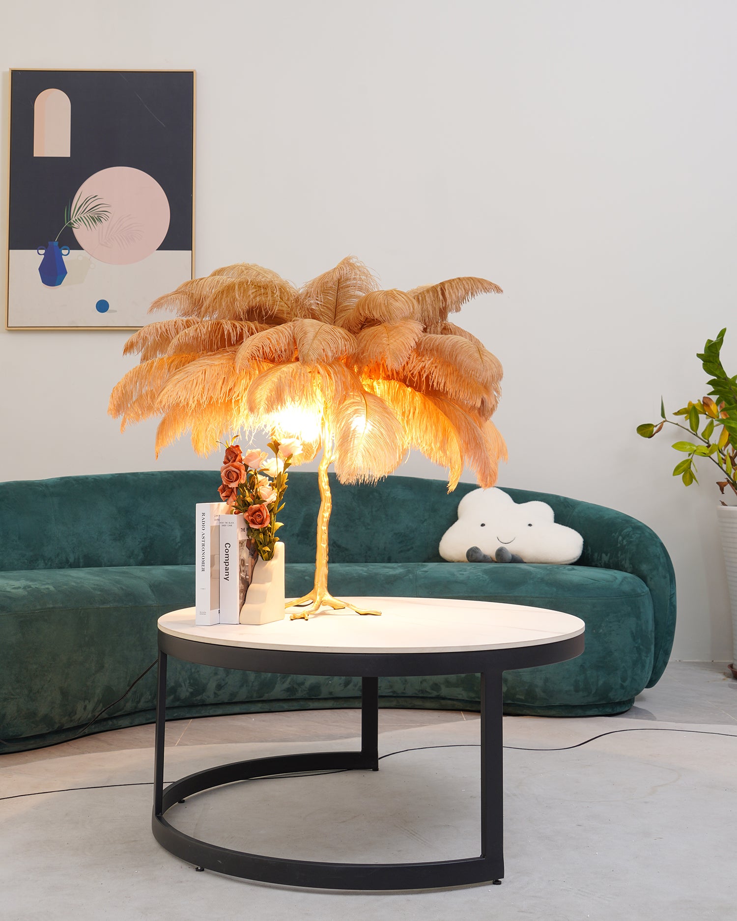 Lámpara de mesa de plumas de avestruz