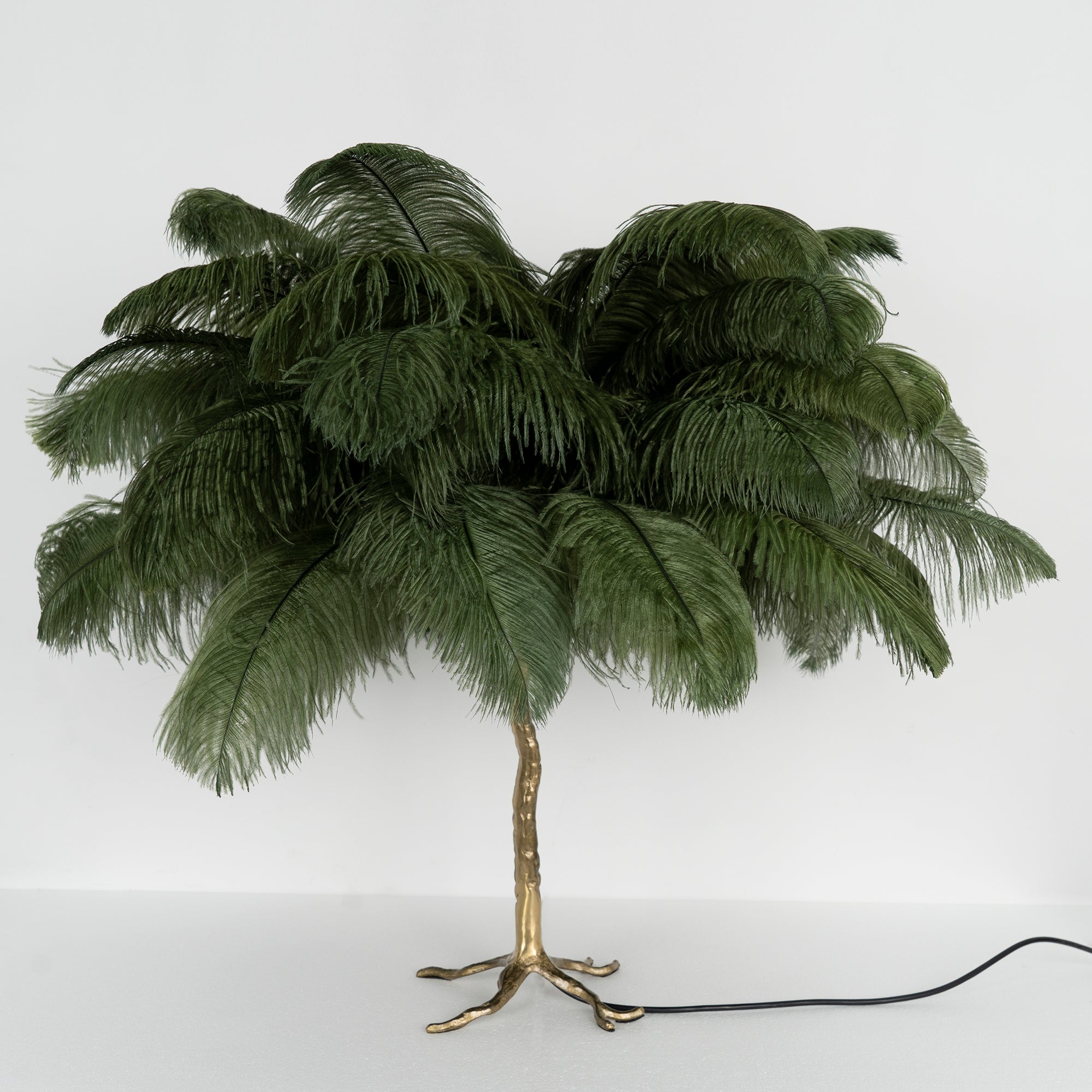 Lámpara de mesa de plumas de avestruz