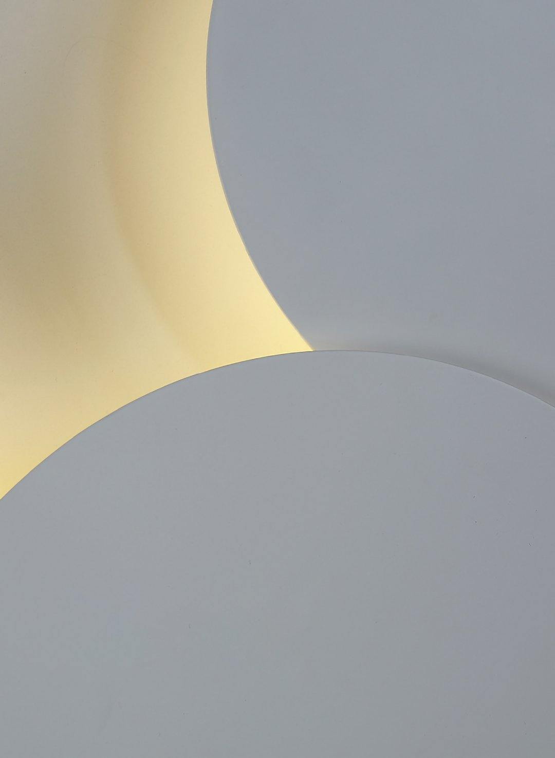 PUCK WALL ART | Fluorescent wall light
