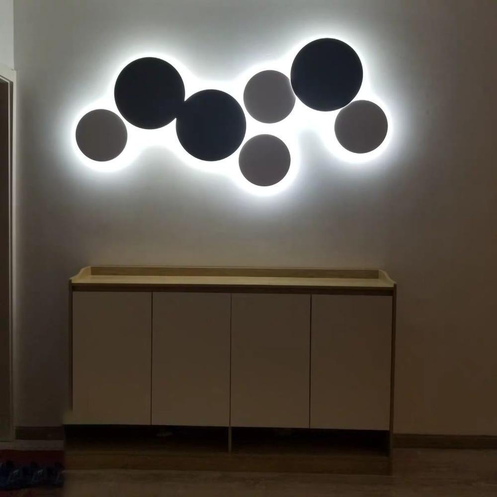 PUCK WALL ART | Fluorescent wall light