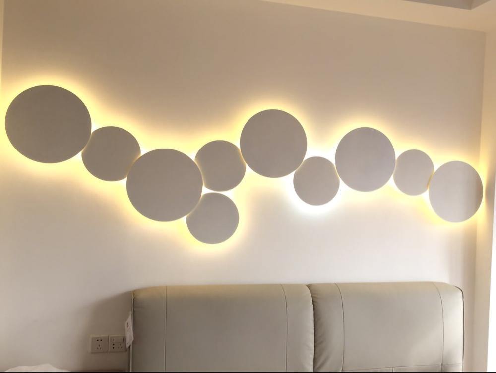 PUCK WALL ART | Fluorescent wall light