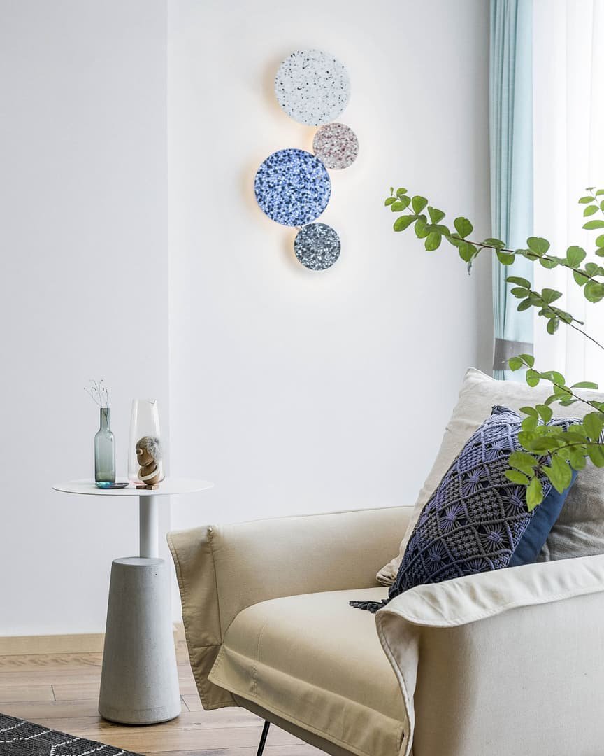 Pin Wall Lamp.