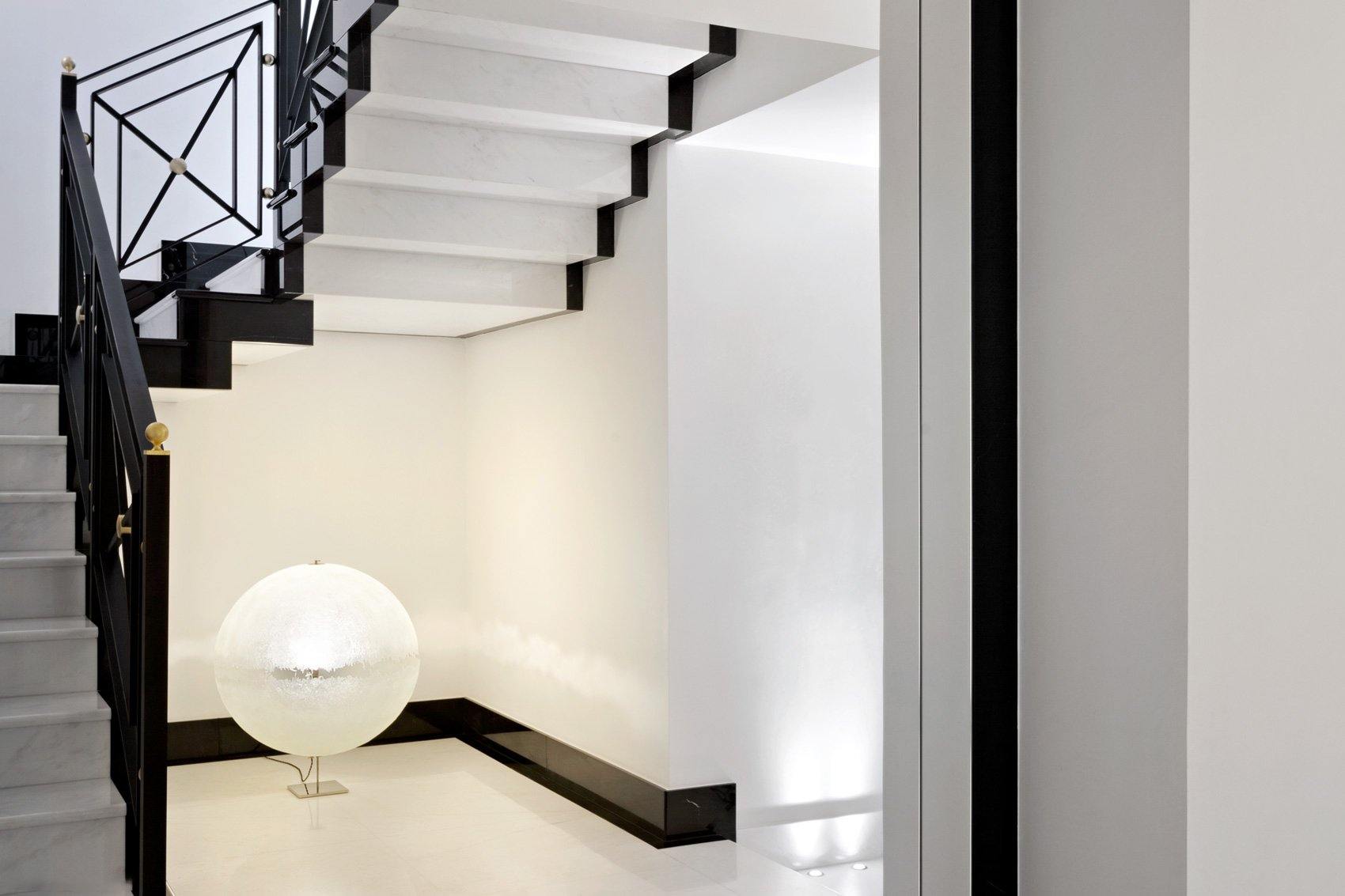 PostKrisi table lamp