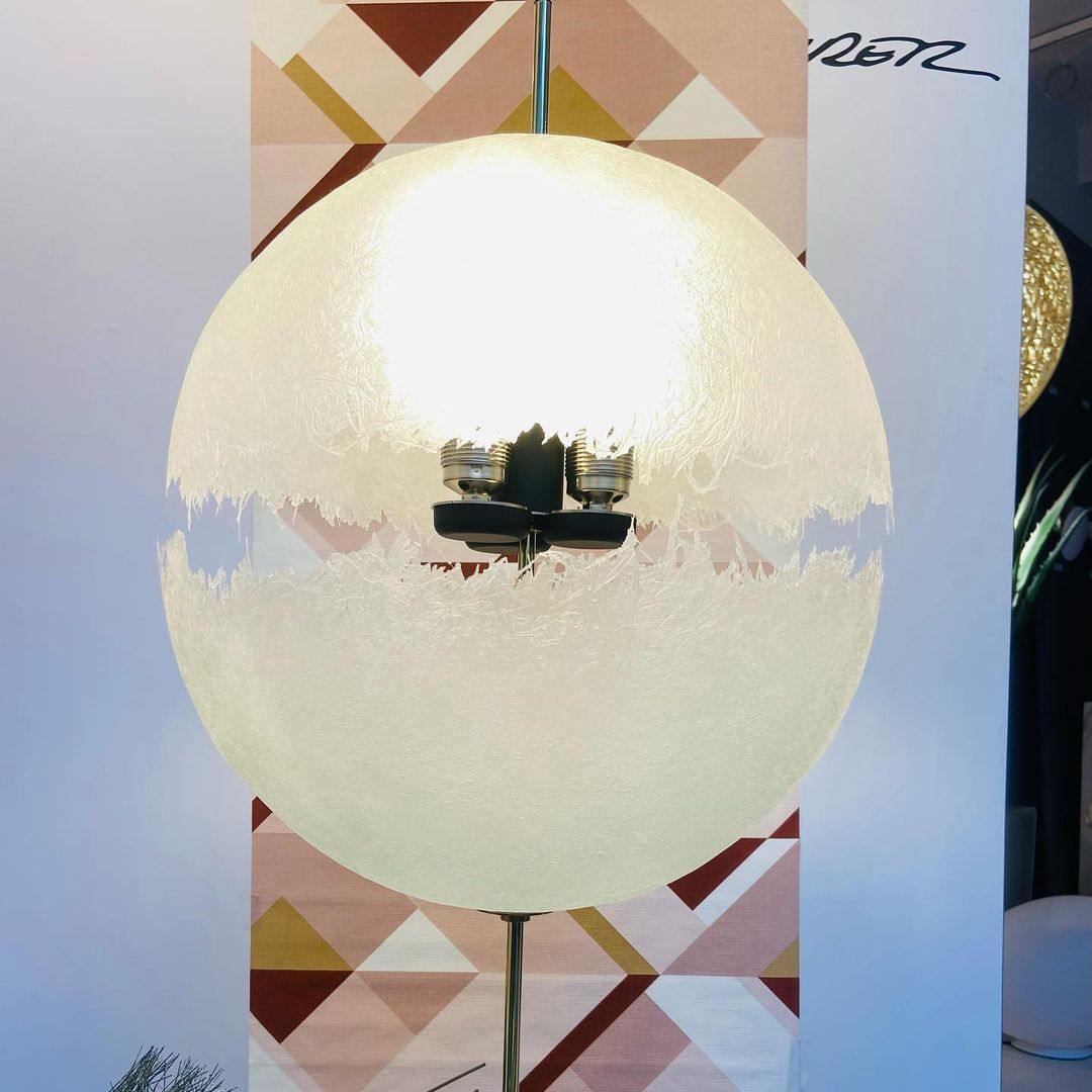 PostKrisi table lamp