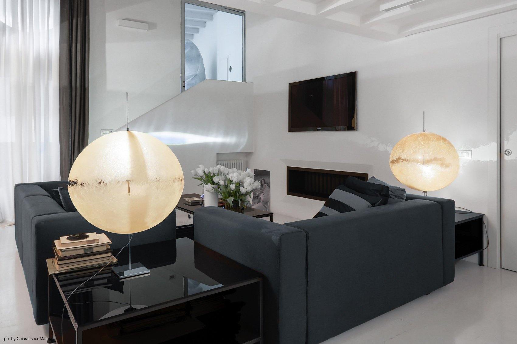 PostKrisi table lamp