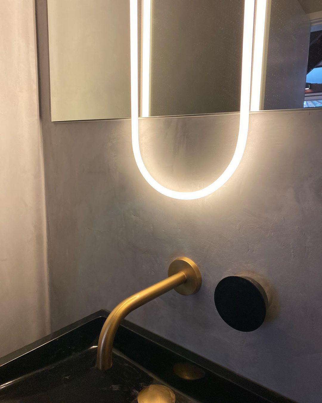 RA Wall lamp