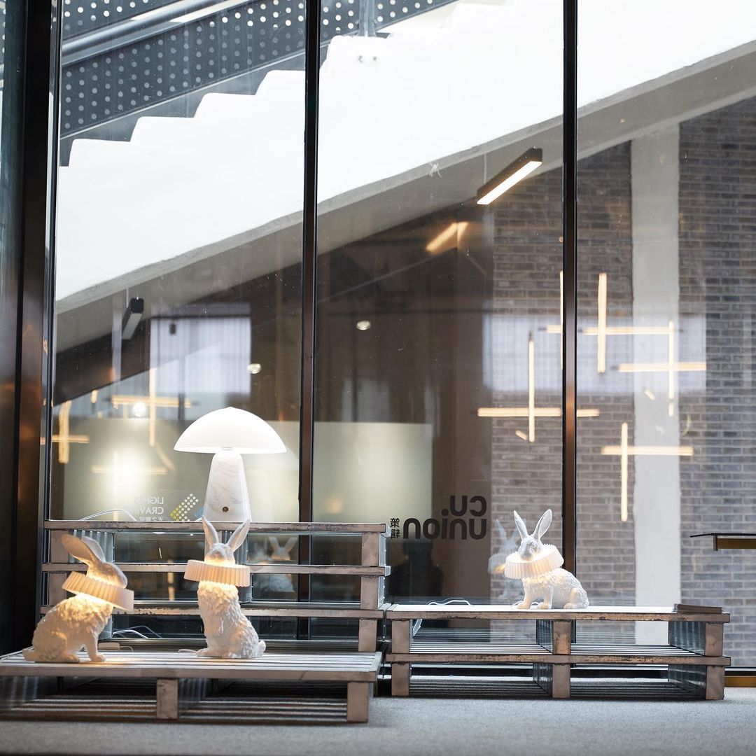 Rabbit X Table Lamp