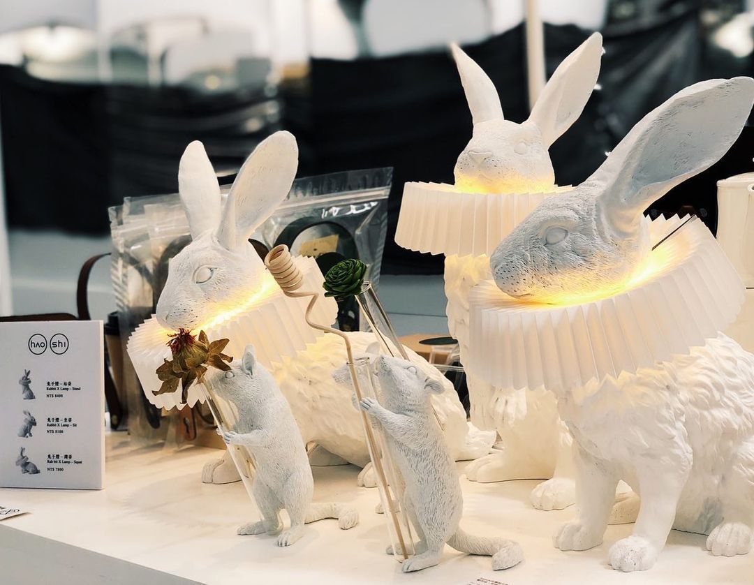 Rabbit X Table Lamp