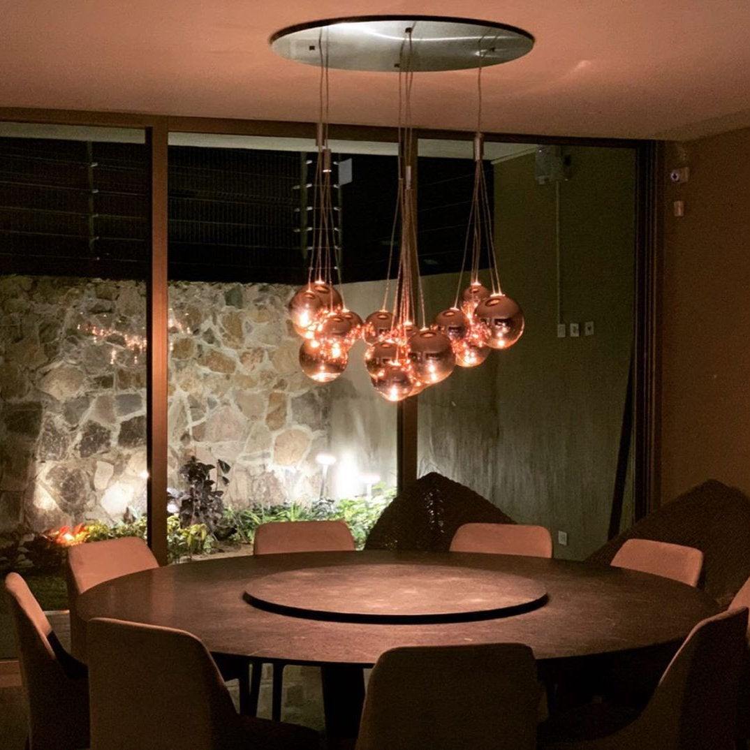 Random pendant light