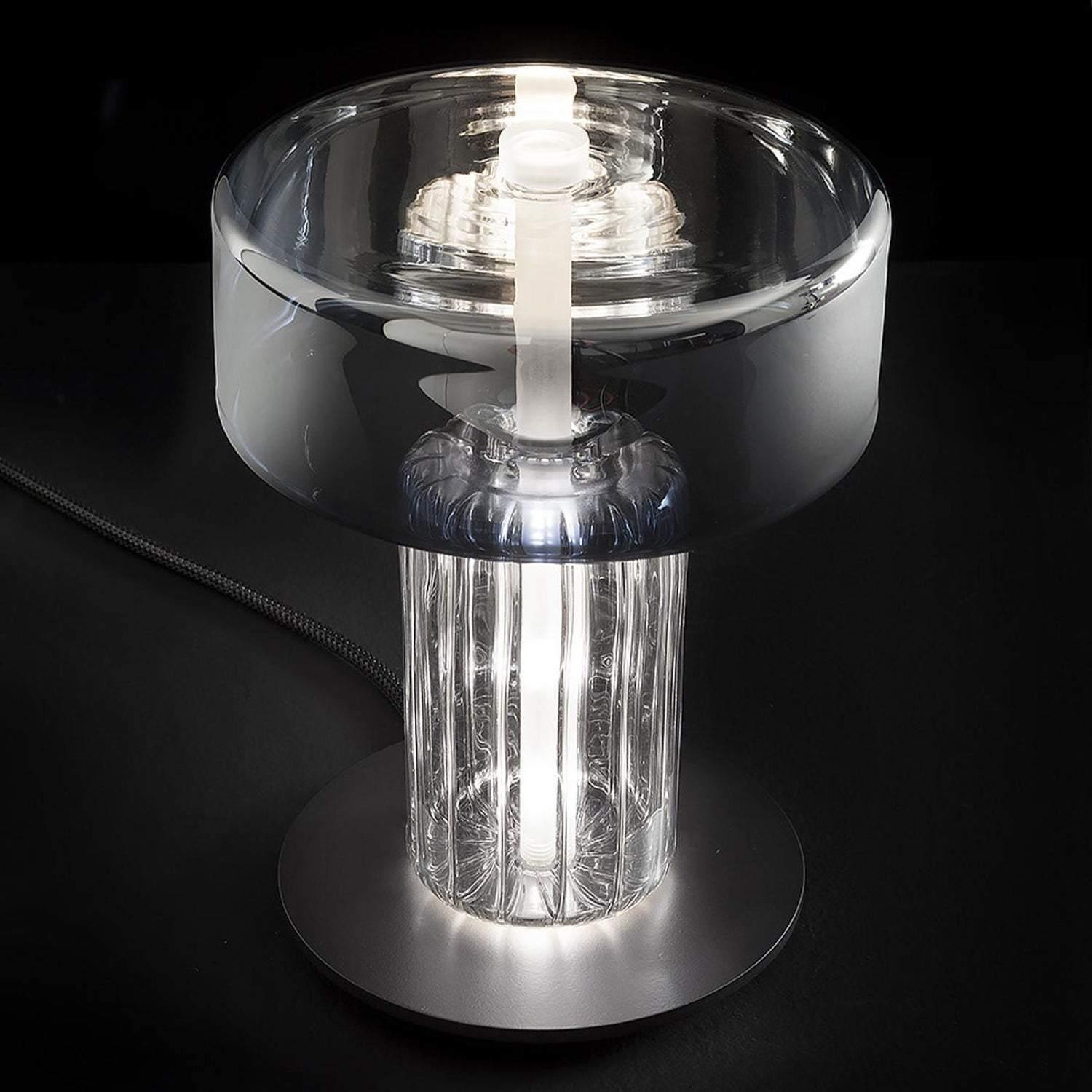 Rapanui table lamp