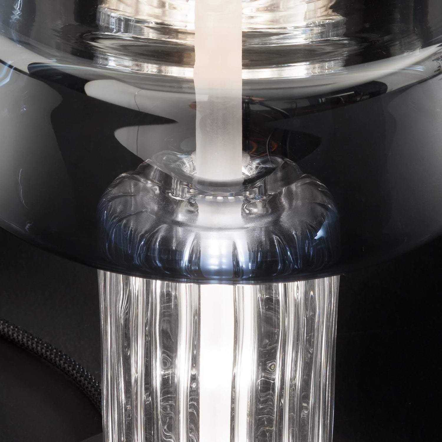 Rapanui table lamp