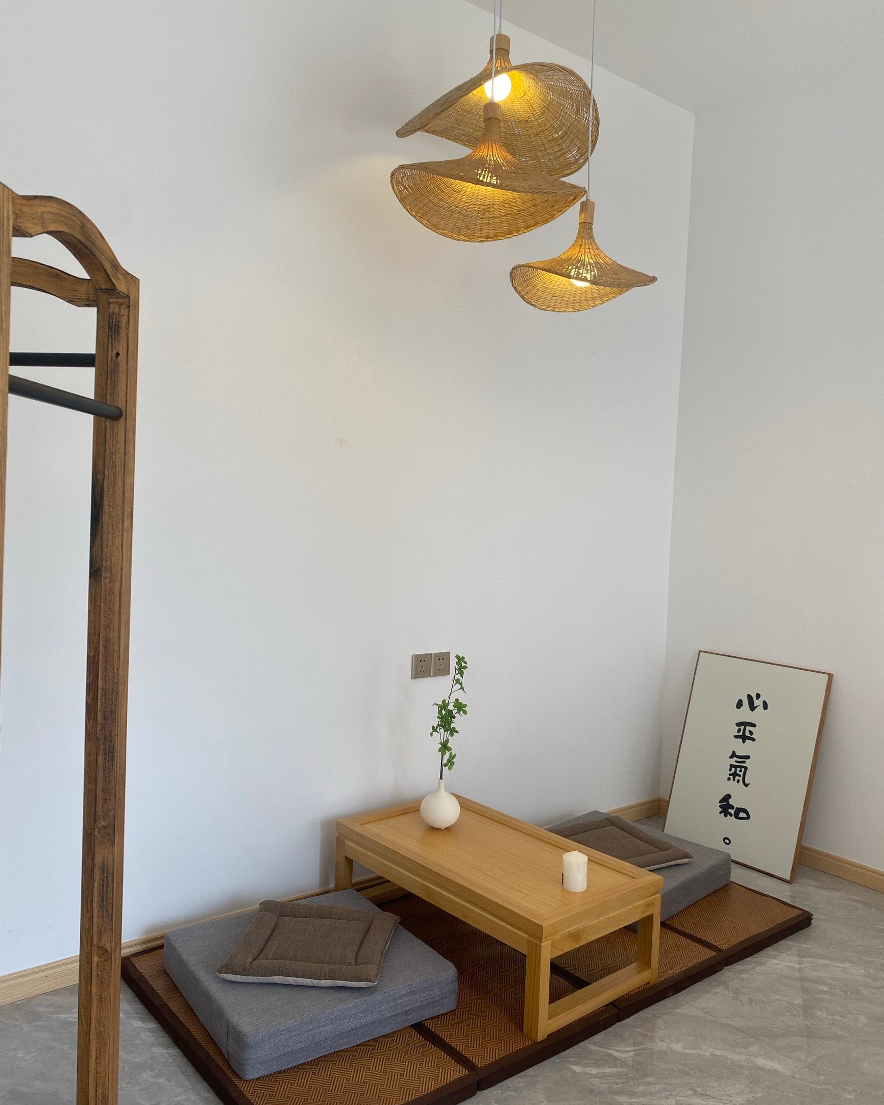 Straw hat Pendant Light