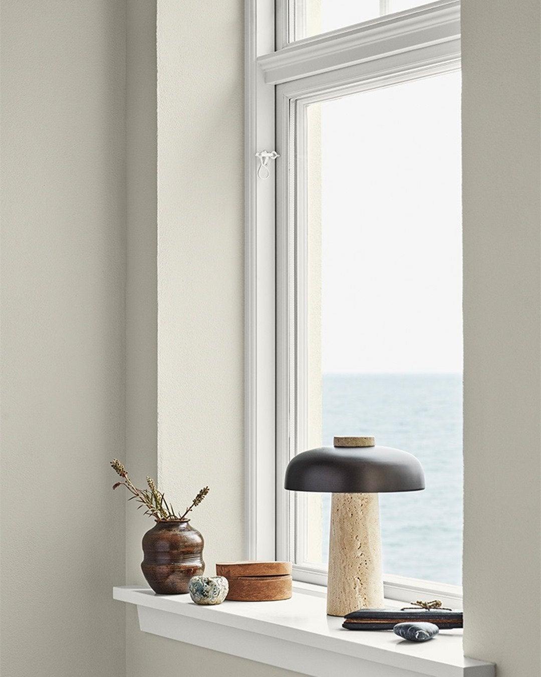 Lampe de table inversée