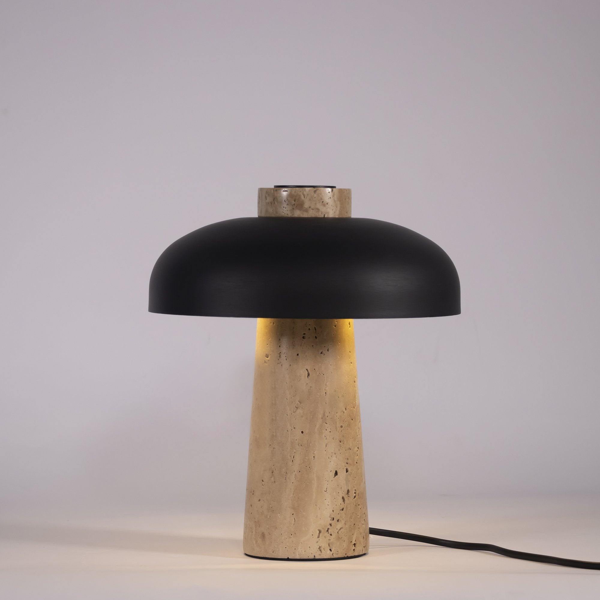 Lampe de table inversée