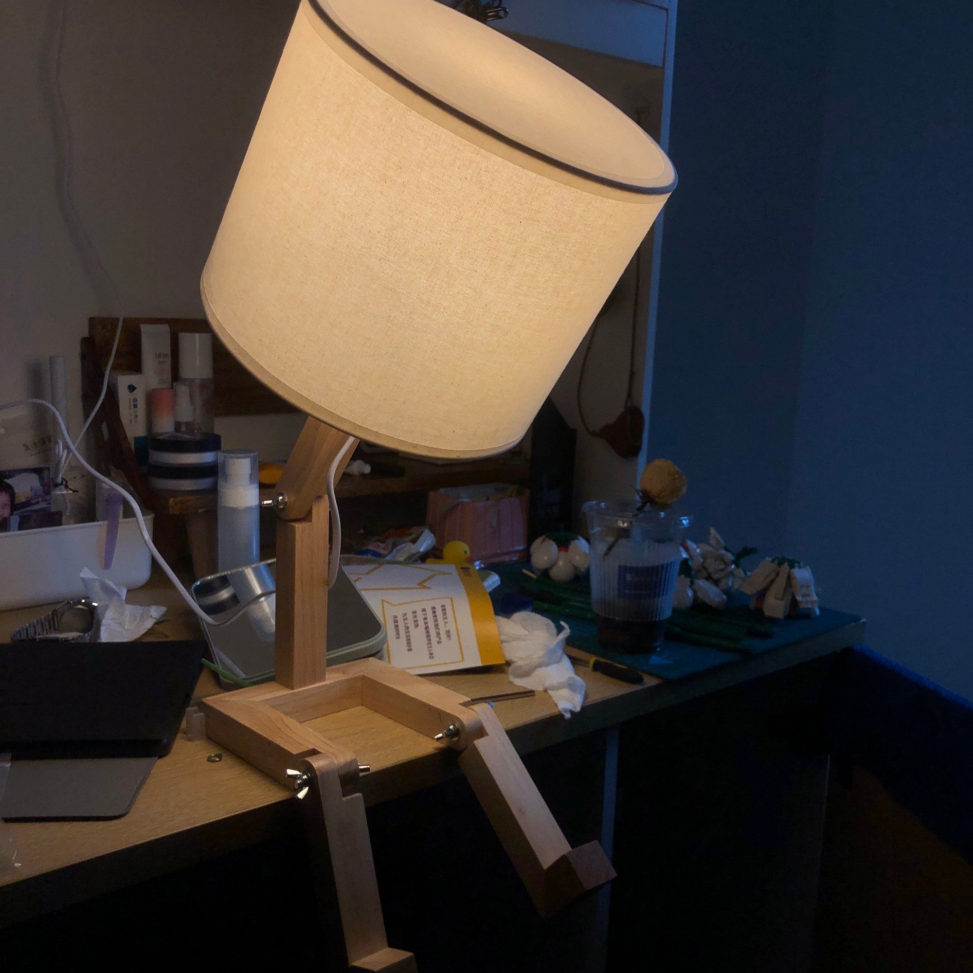 Lampe de table robot