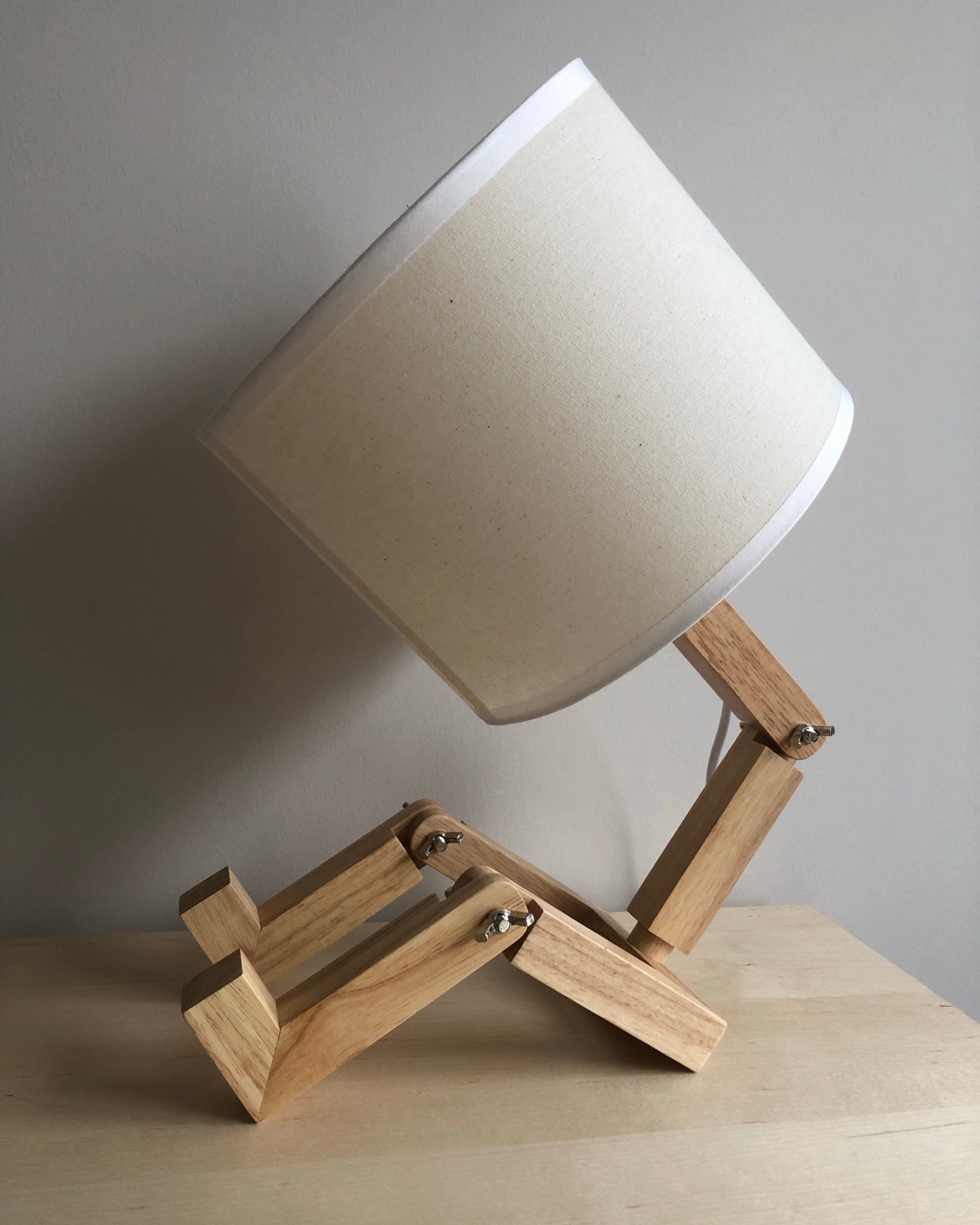 Lampe de table robot