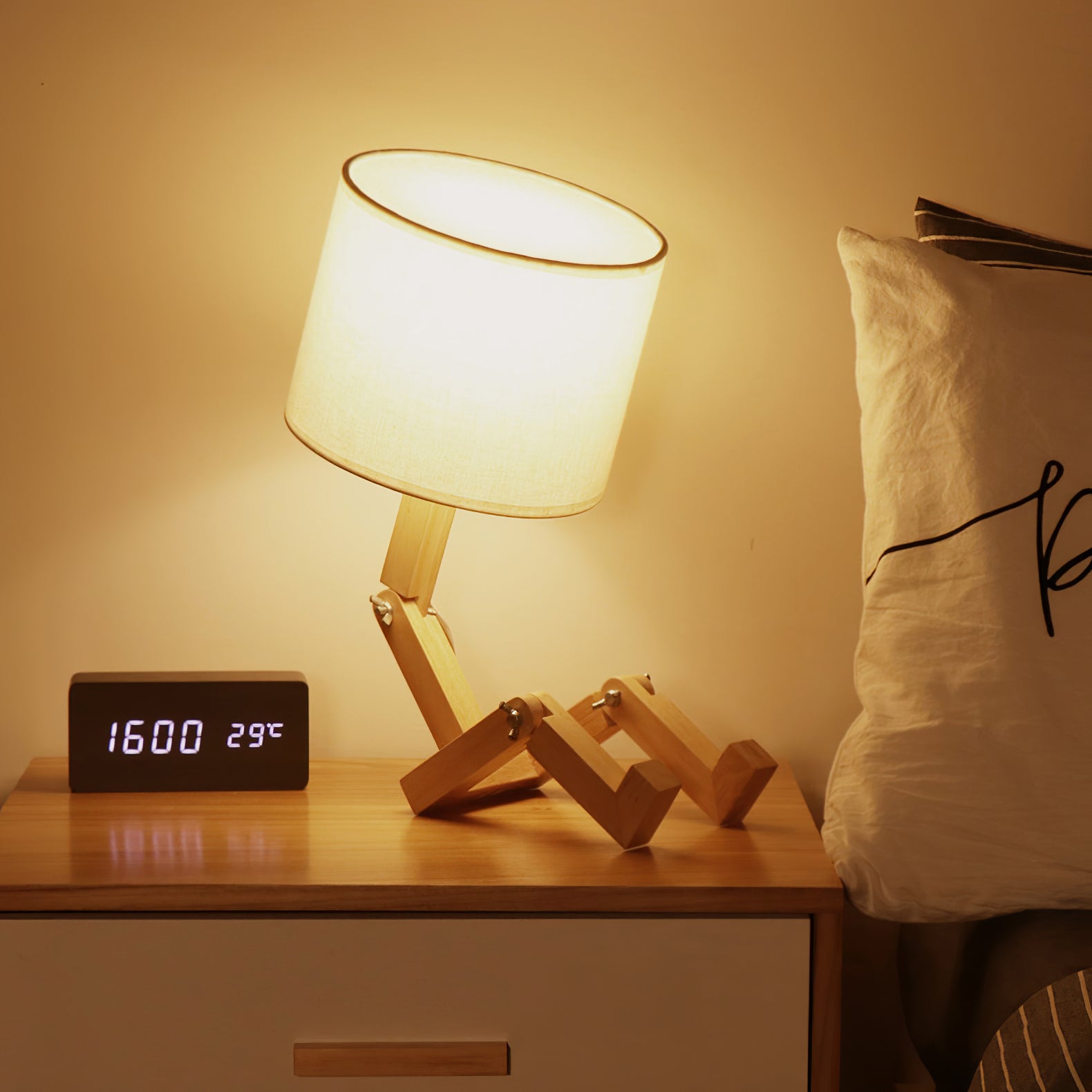 Lampe de table robot