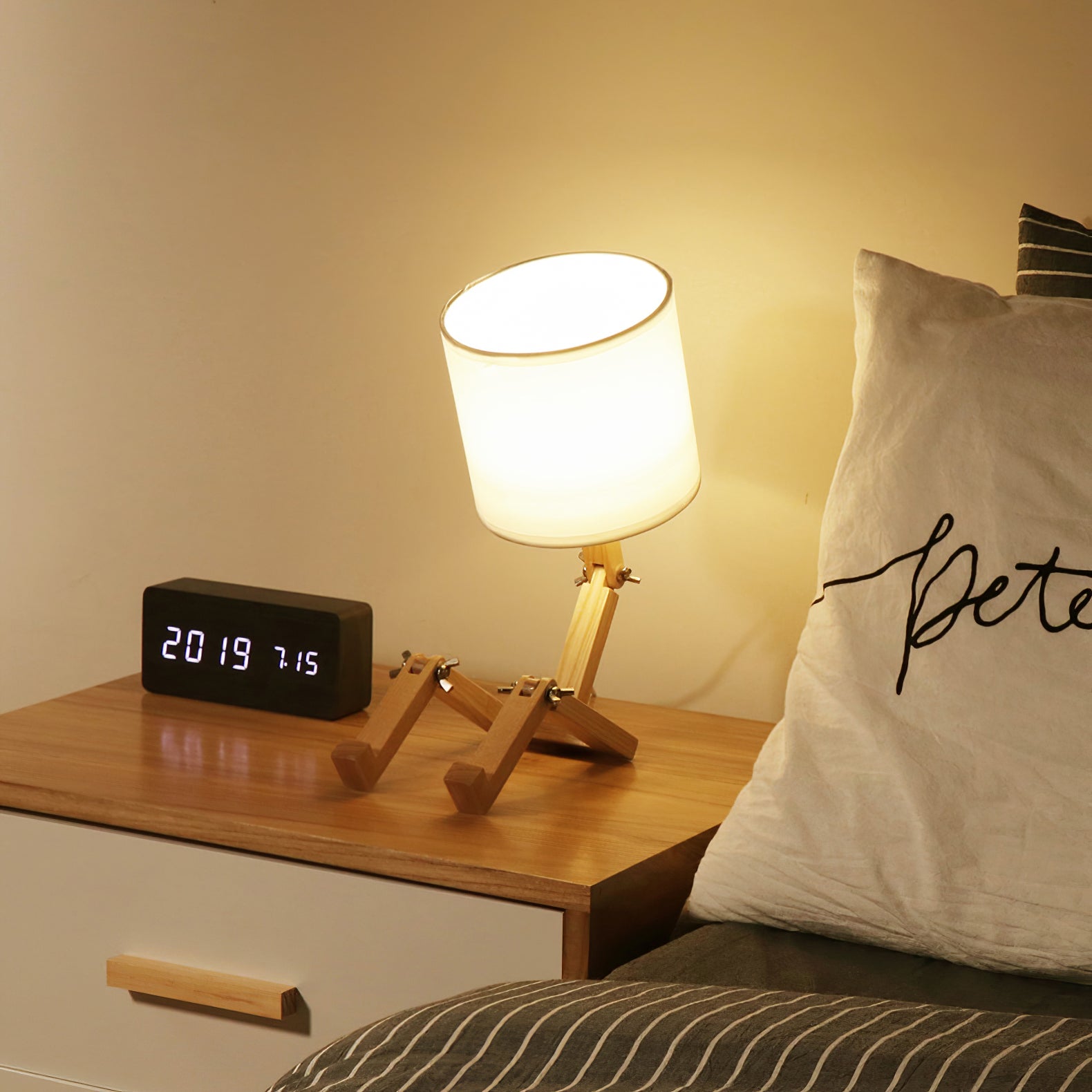 Lampe de table robot