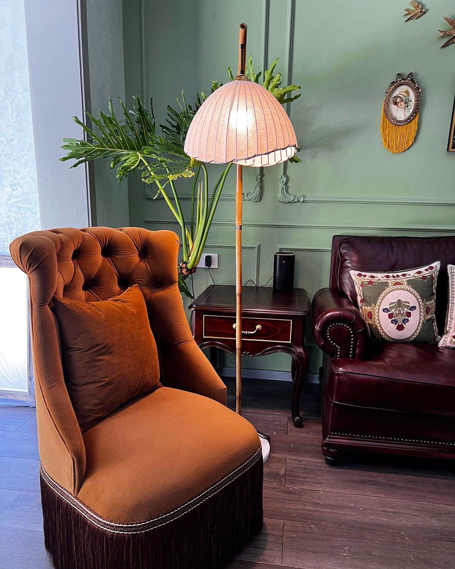 Sanna Floor Lamp - Decormote