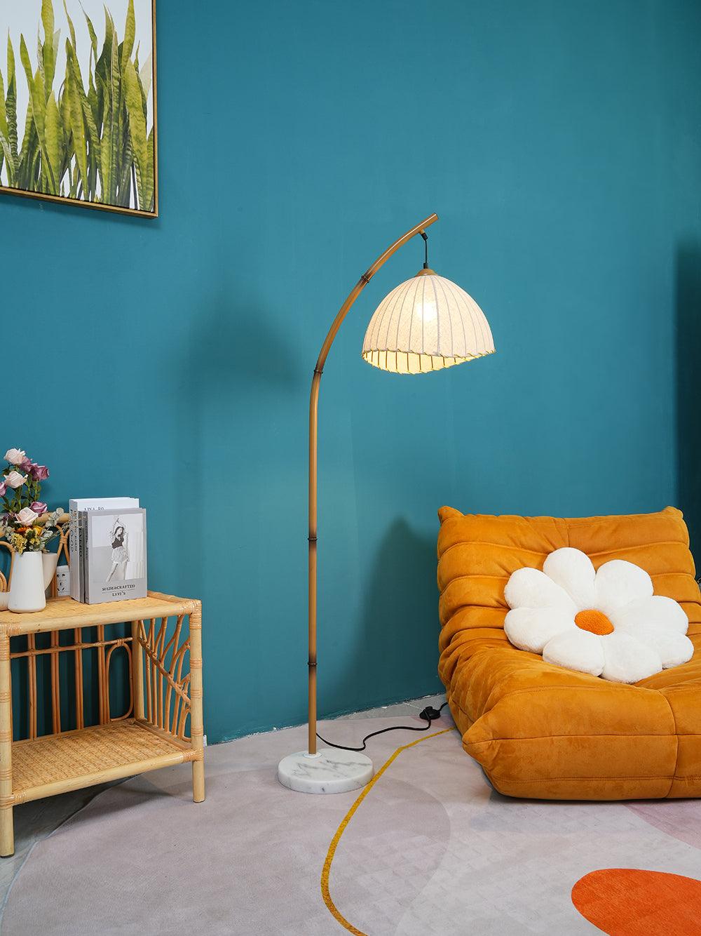 Sanna Floor Lamp - Decormote