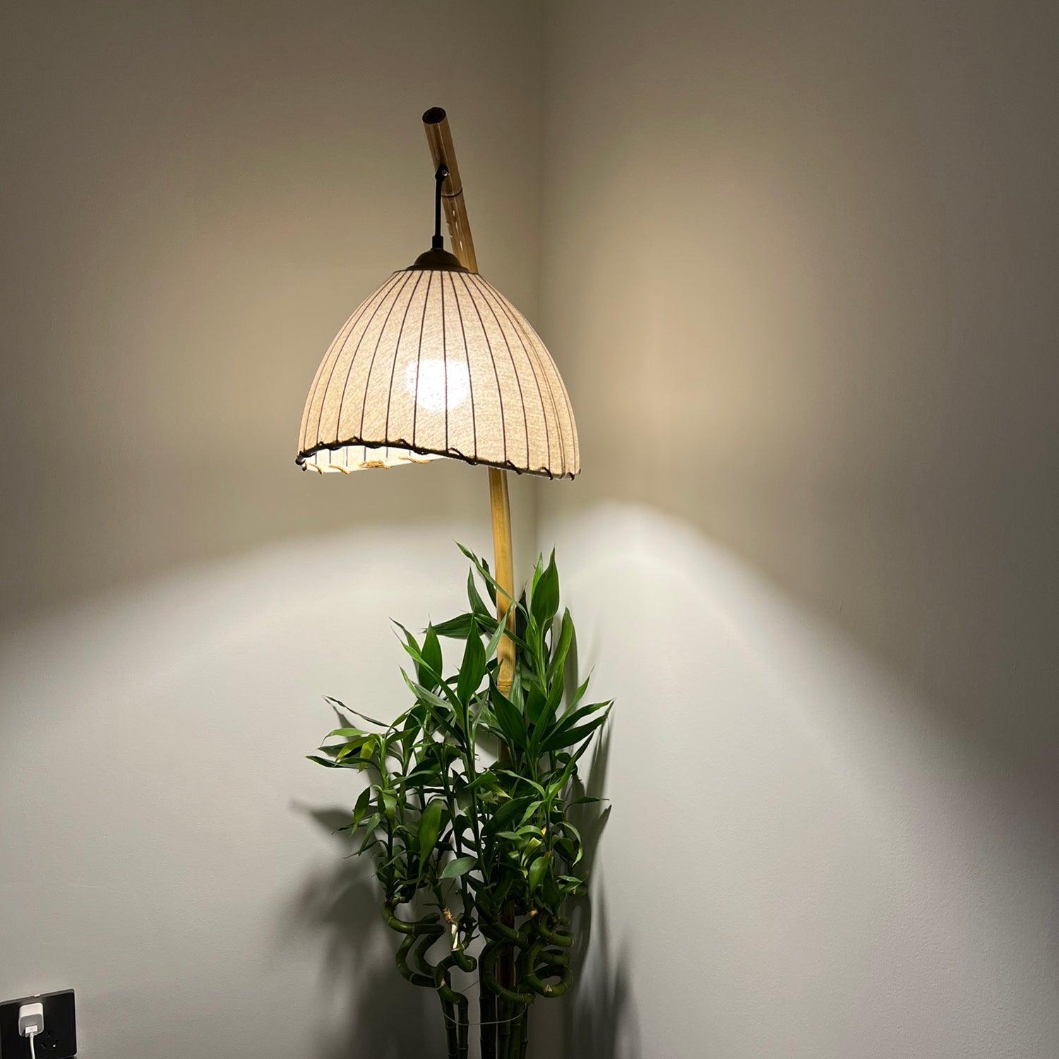 Sanna Floor Lamp - Decormote