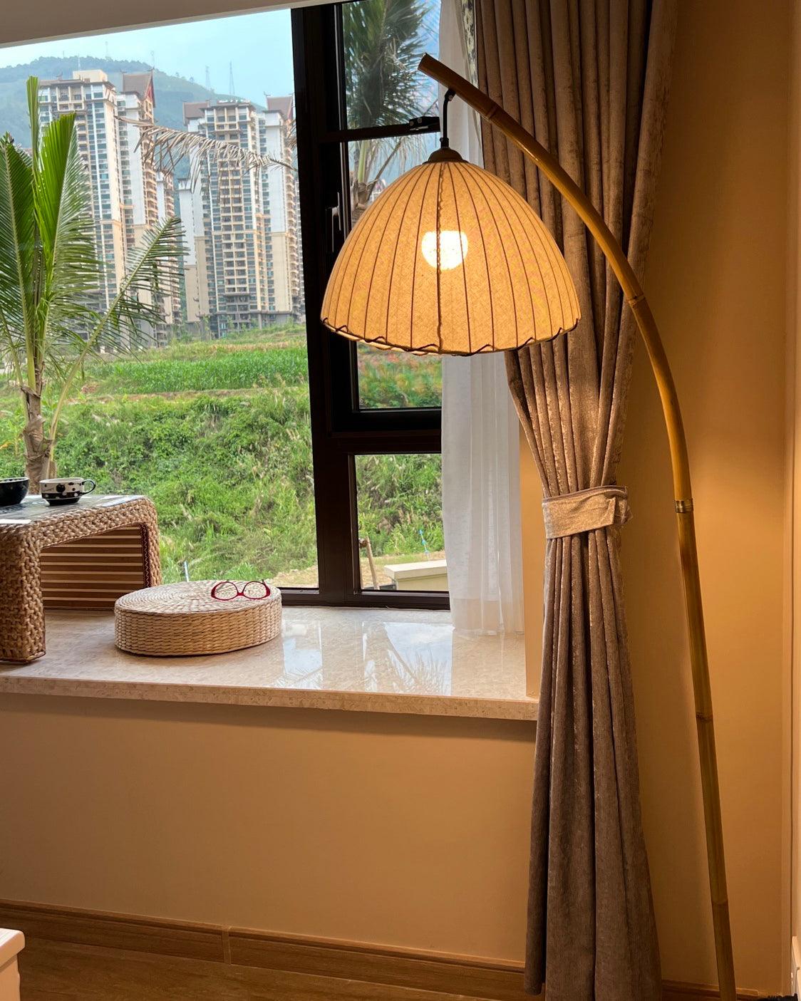 Sanna Floor Lamp - Decormote