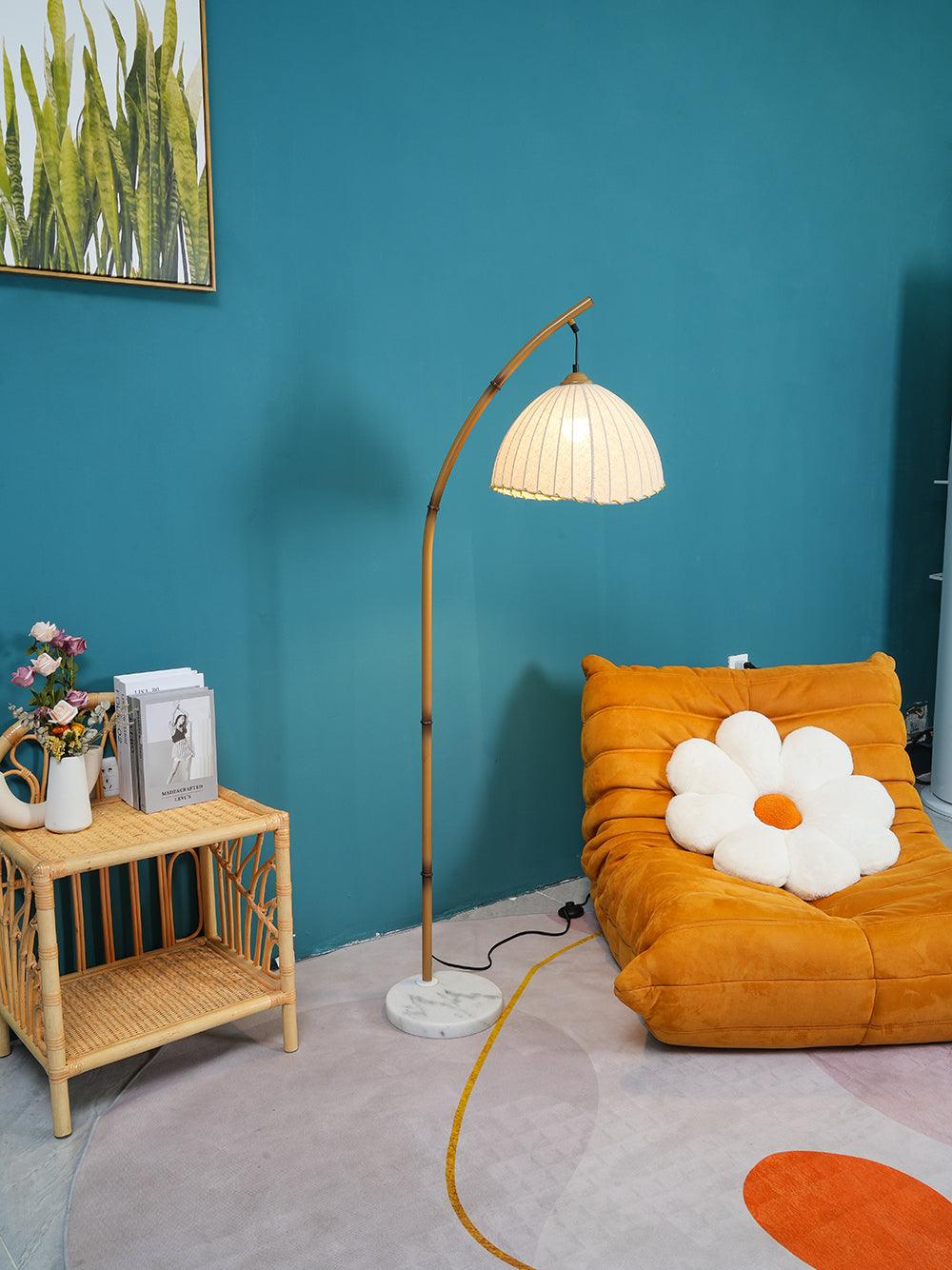 Sanna Floor Lamp - Decormote