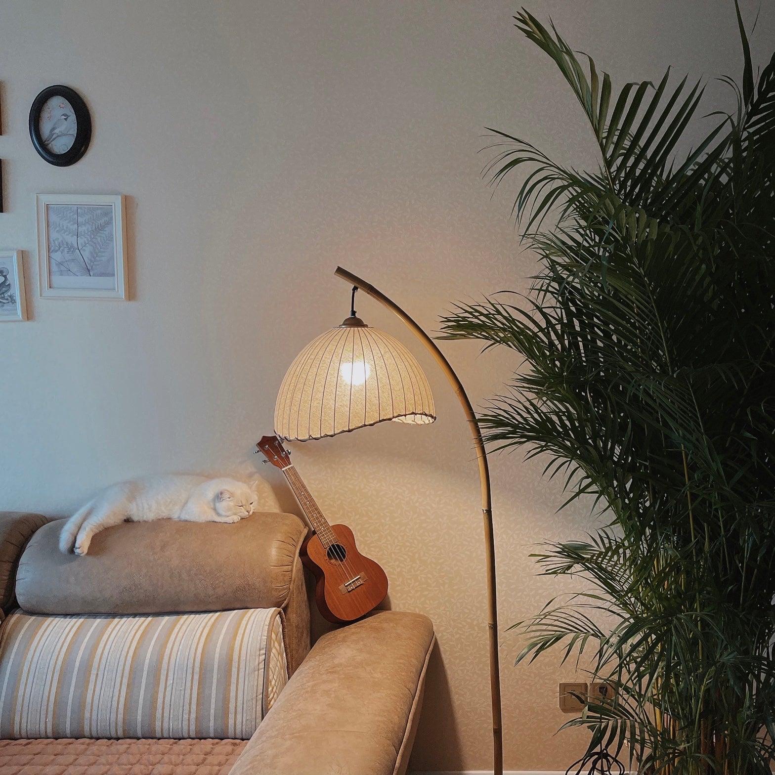 Sanna Floor Lamp - Decormote
