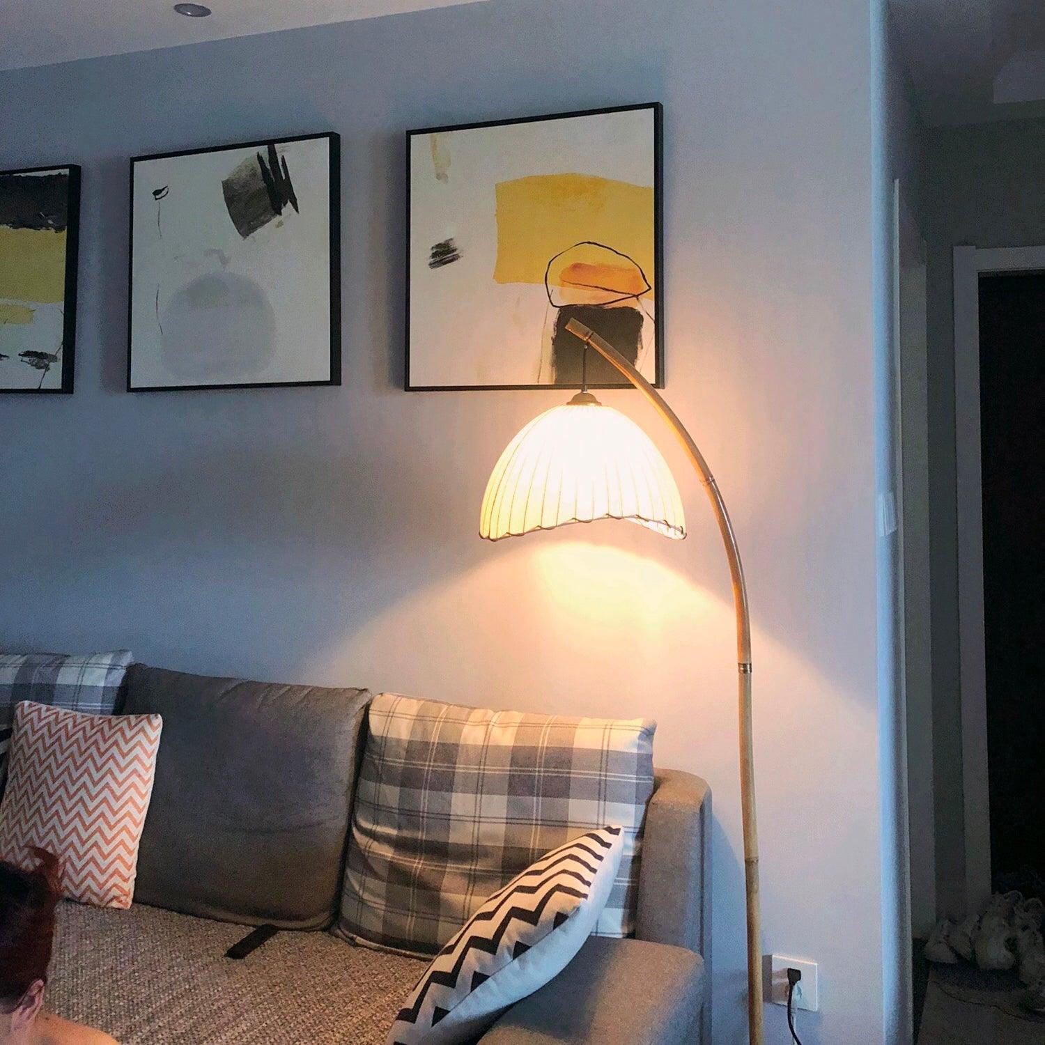 Sanna Floor Lamp - Decormote