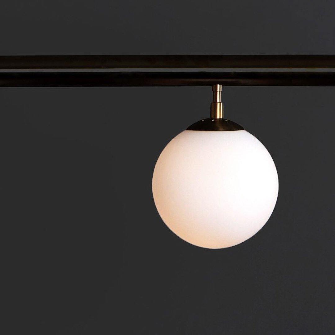 Satellite ceiling pendant light