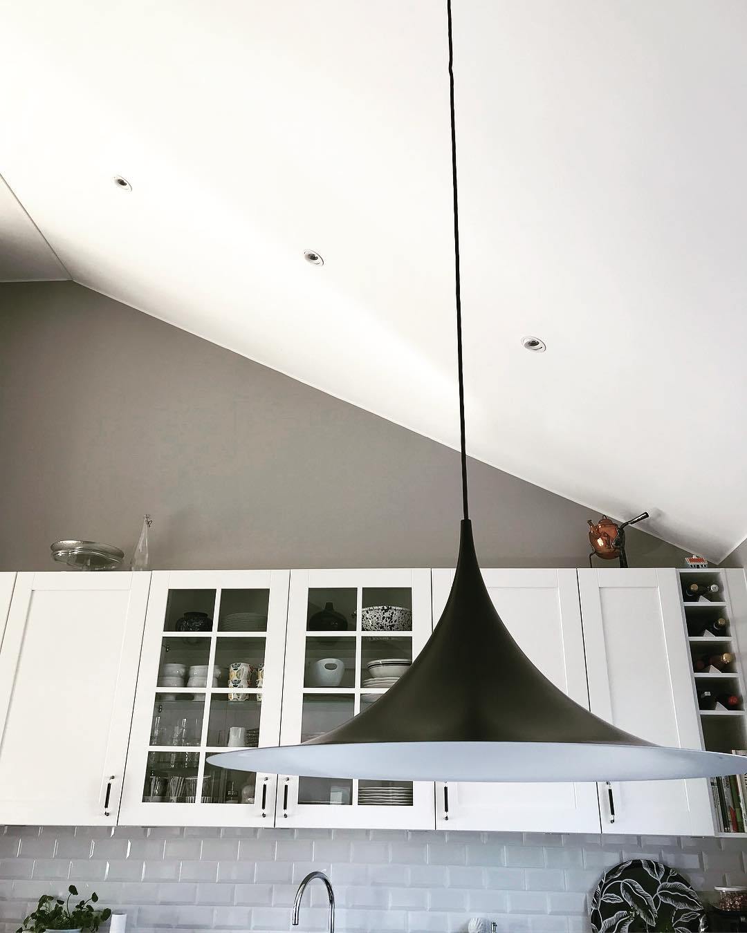 Semi pendant light