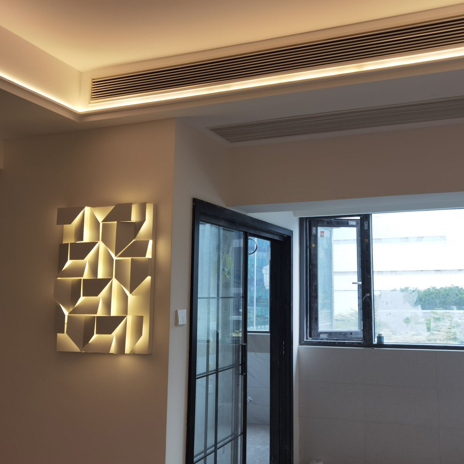 Shadows Grand Sconce.