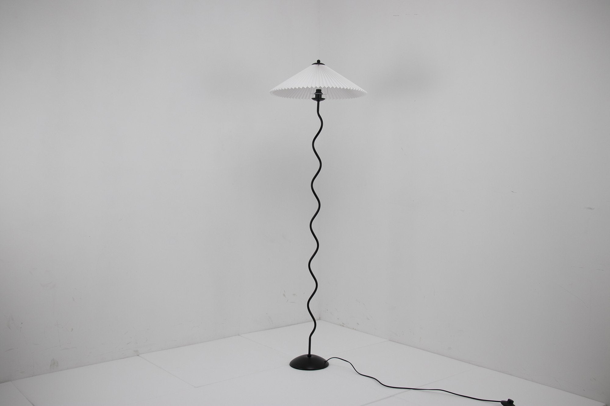 Squiggle Floor Lamp