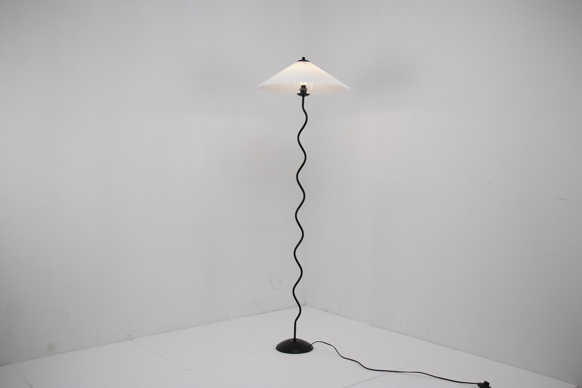 Squiggle Floor Lamp