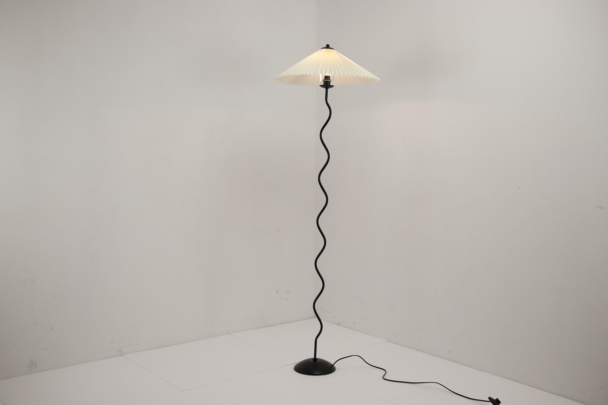 Squiggle Floor Lamp