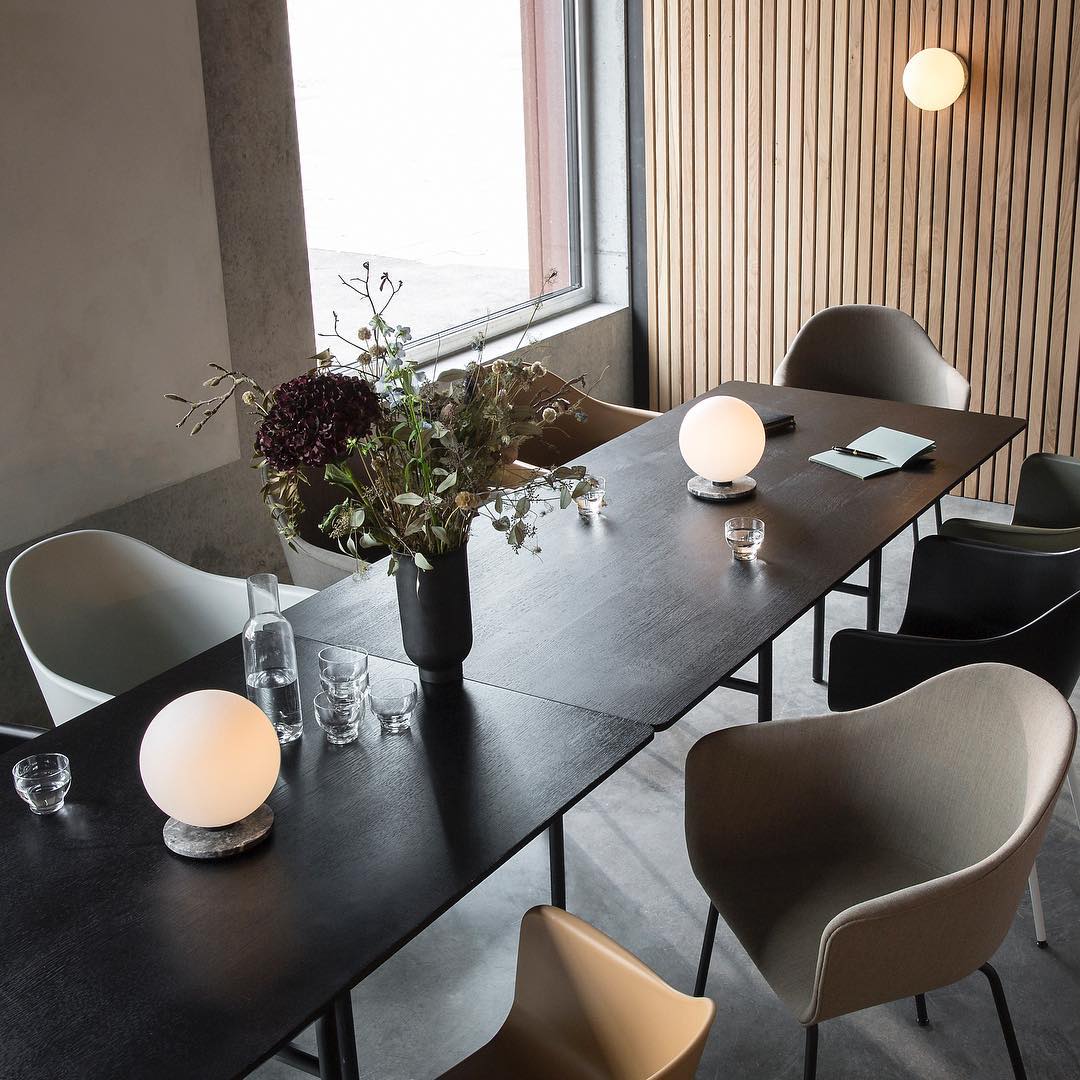 TR Bulb Table Lamp
