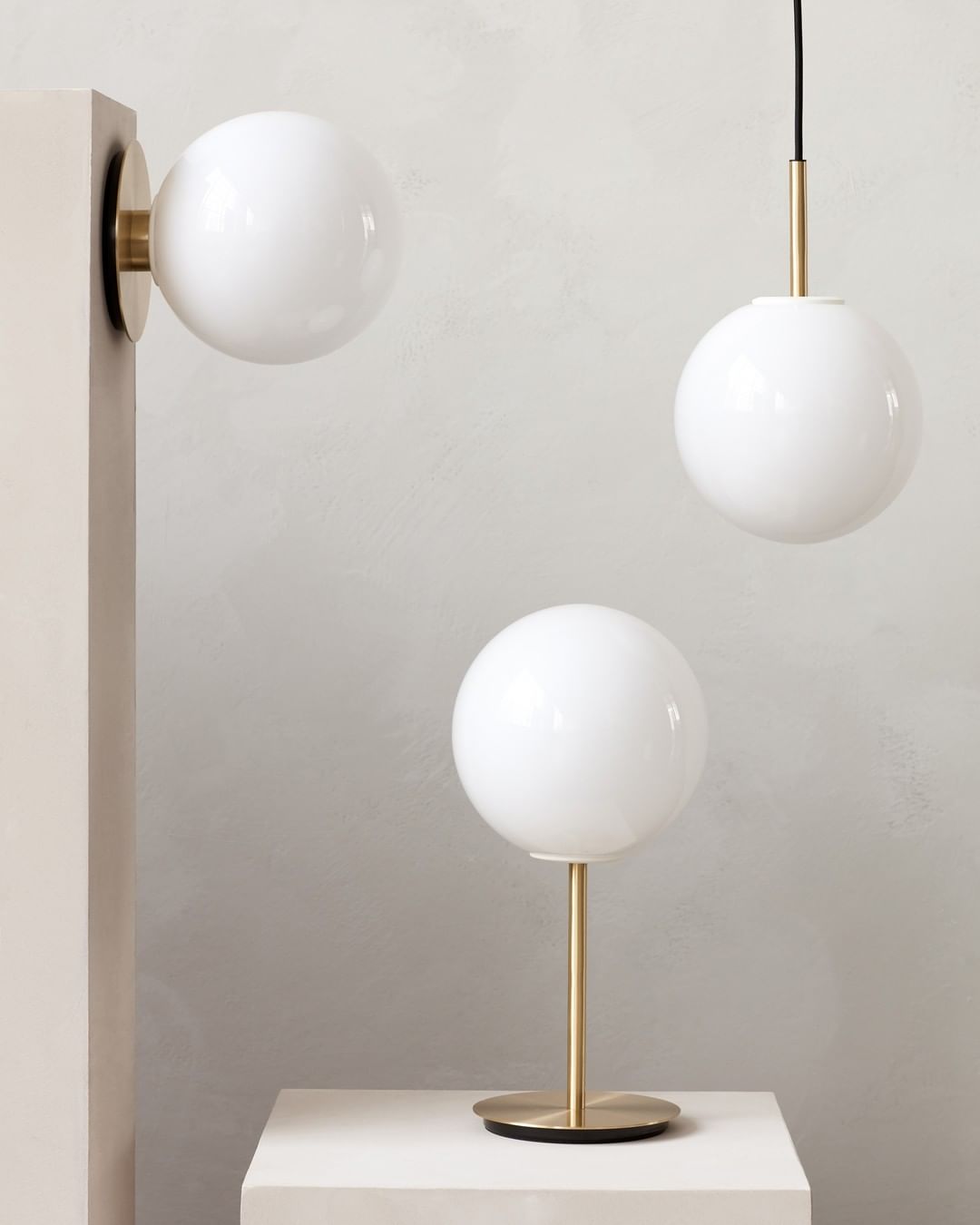 TR Bulb Table Lamp