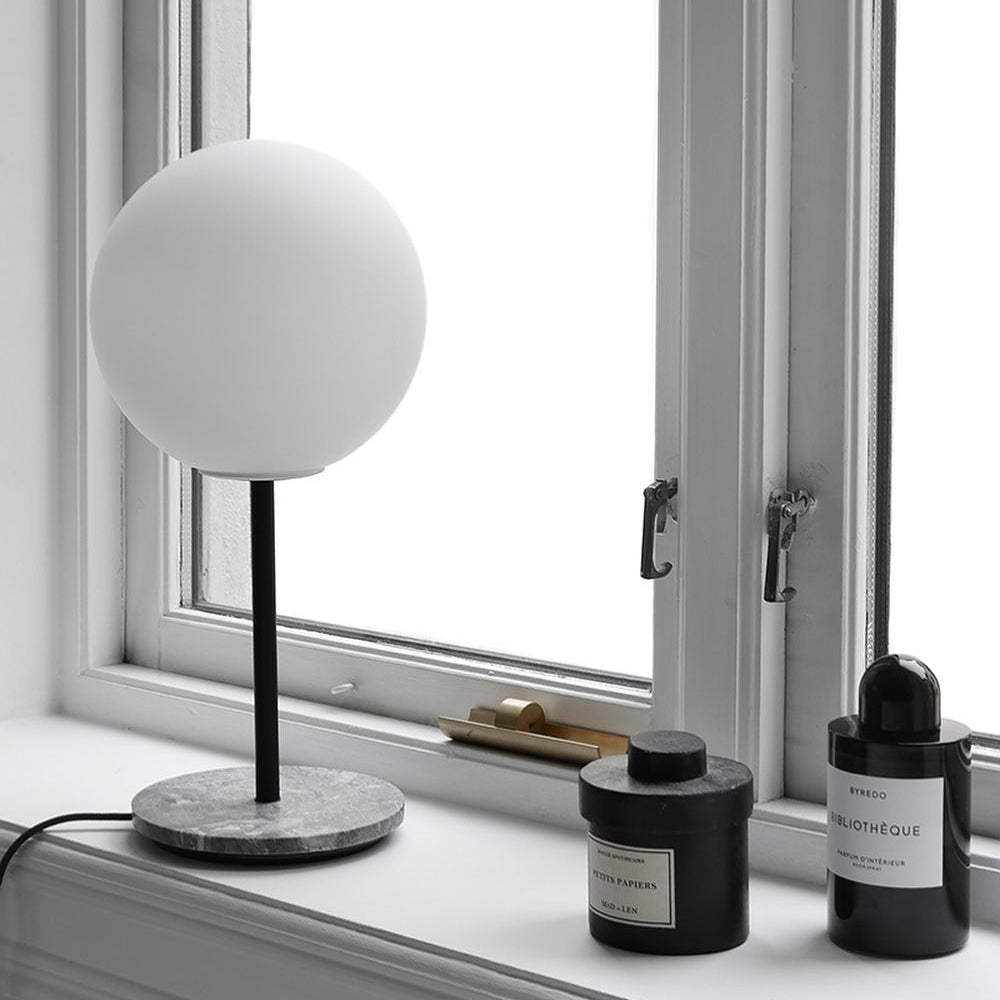 TR Bulb Table Lamp