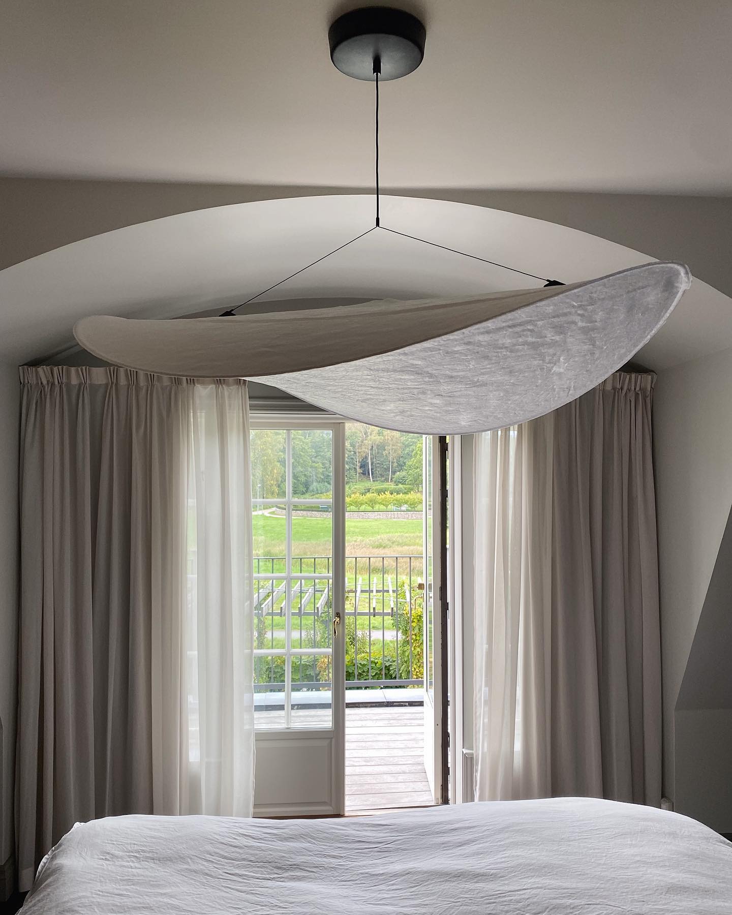 Tense Pendant Lamp