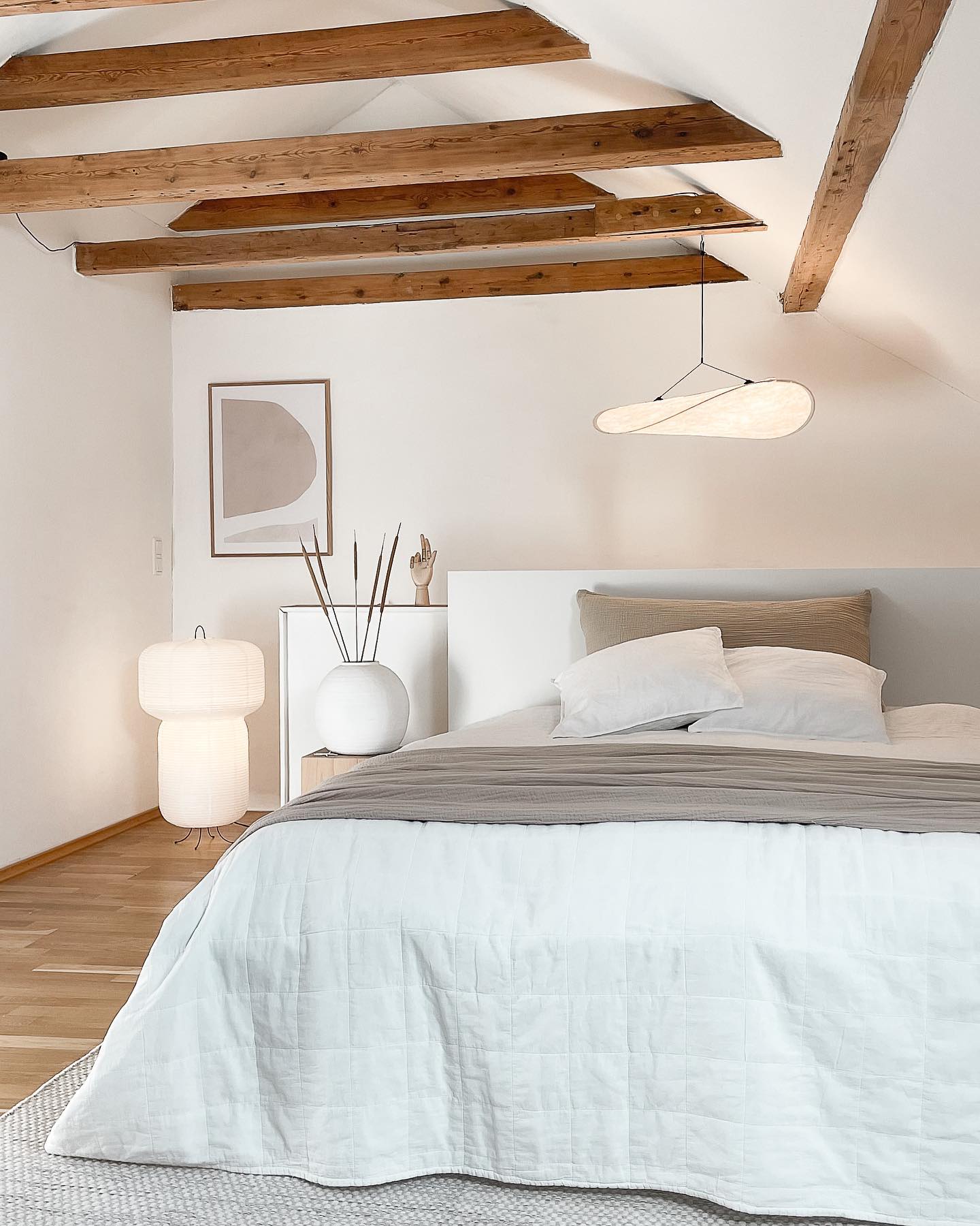 Tense Pendant Lamp