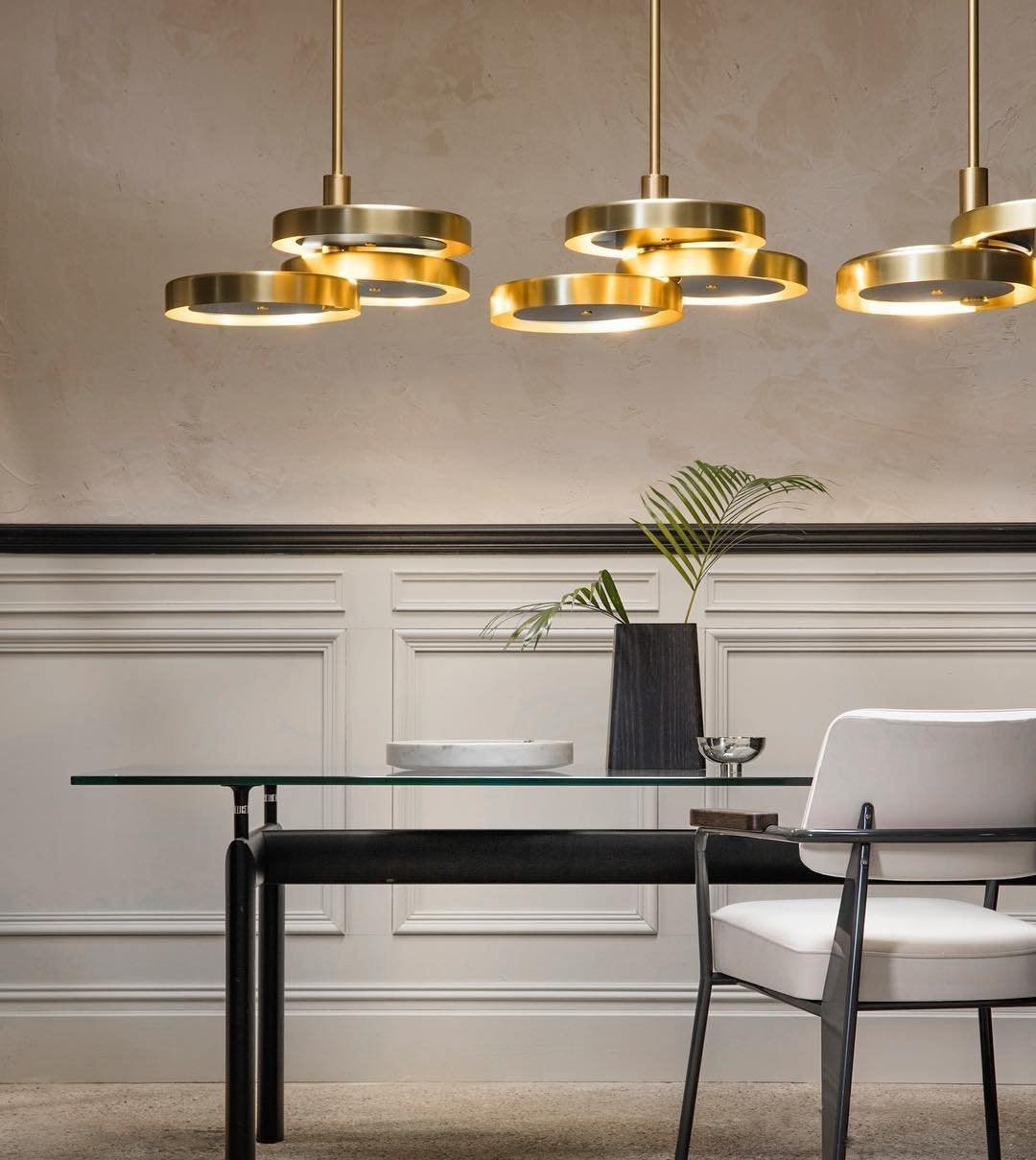 Triarc pendant light