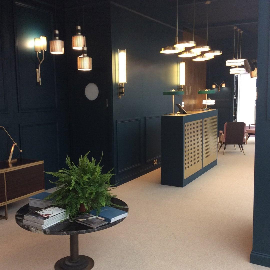 Triarc pendant light