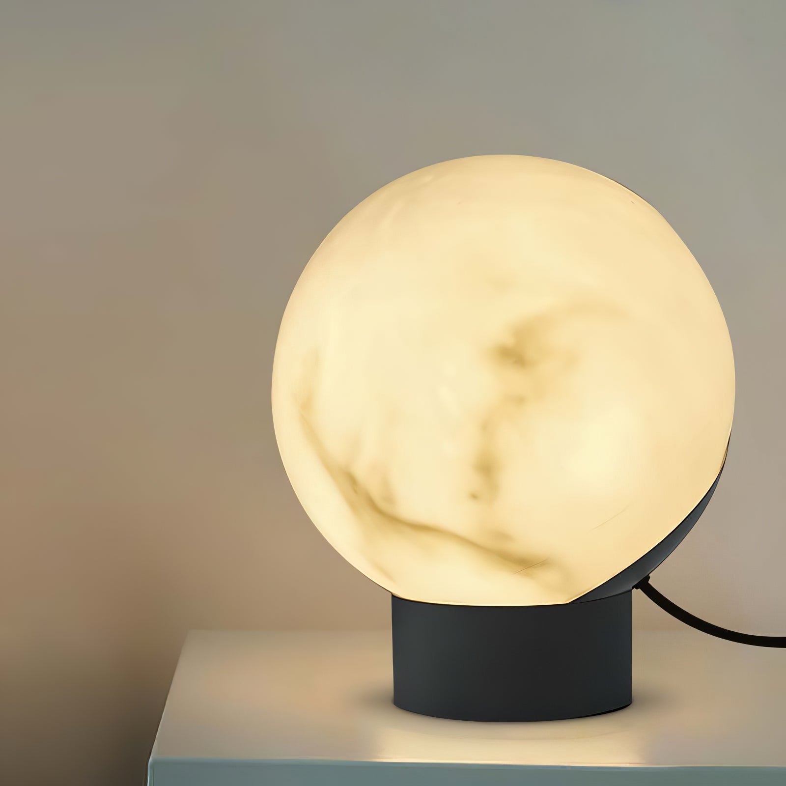 Lampe de table en albâtre Varasteh